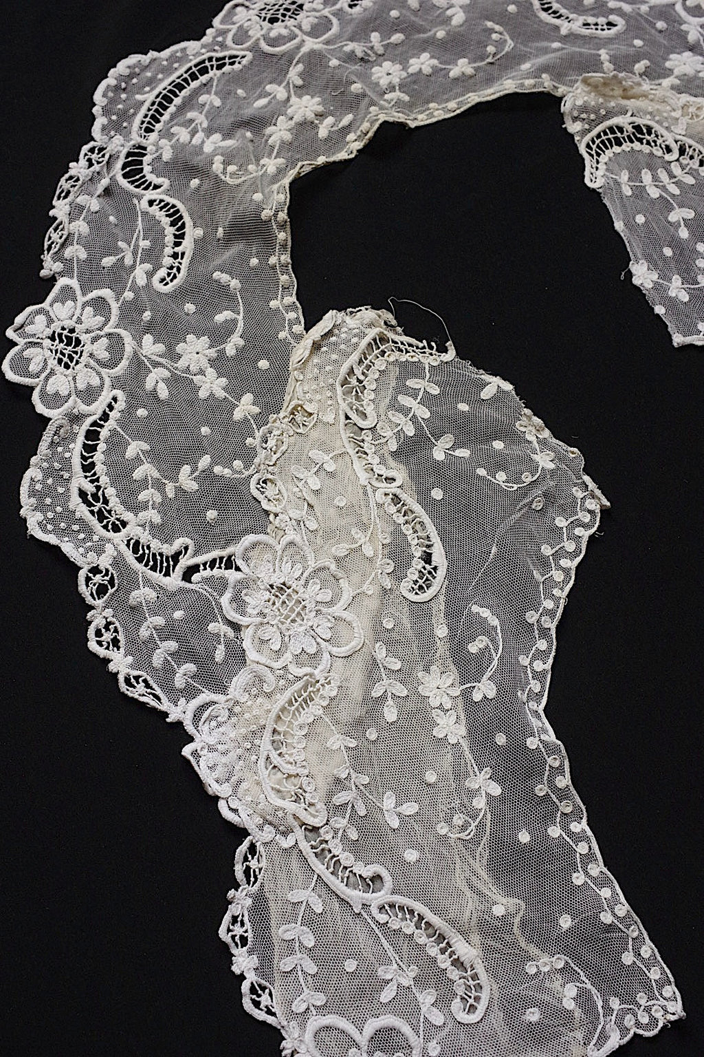 アンティークレース　dentelle antique 素材用　lot .FR a l'epoque