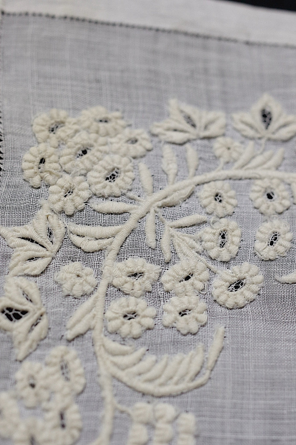 アンティークレース　dentelle antique　mouchoir 刺繍生地　lots 1 .FR a l'epoque