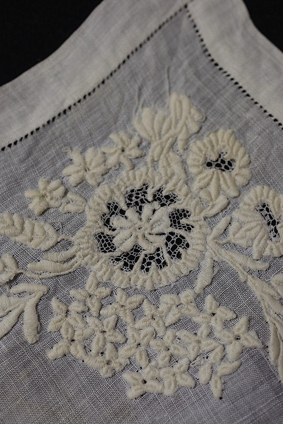 アンティークレース　dentelle antique　mouchoir 刺繍生地　lots 1 .FR a l'epoque