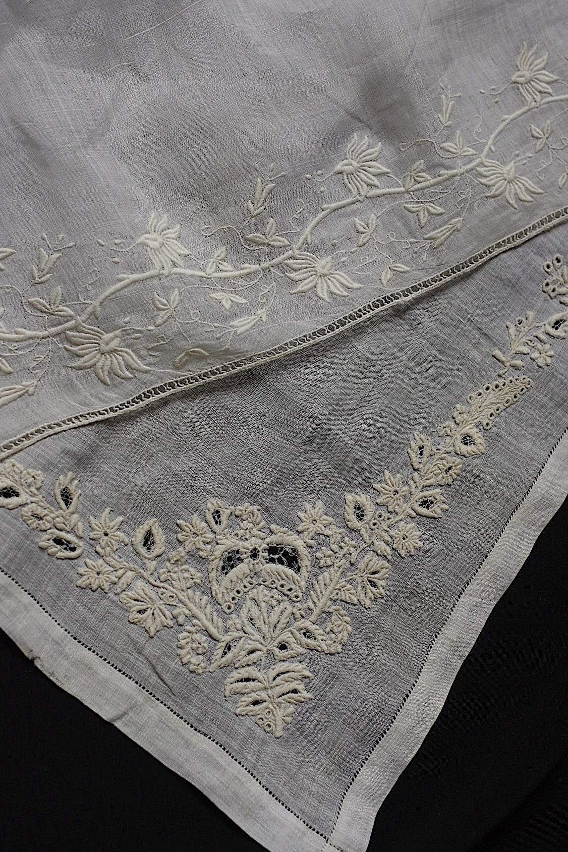 アンティークレース　dentelle antique　mouchoir 刺繍生地　lots 1 .FR a l'epoque