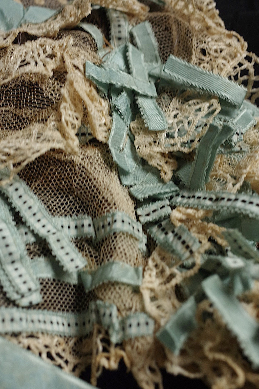 アンティークレース　dentelle antique　ボネ リボン付き .FR a l'epoque