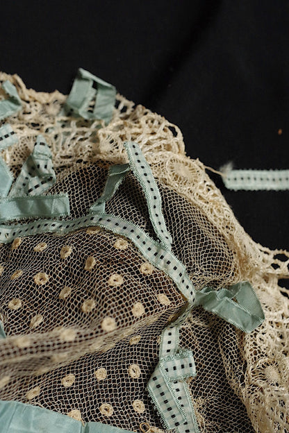 アンティークレース　dentelle antique　ボネ リボン付き .FR a l'epoque