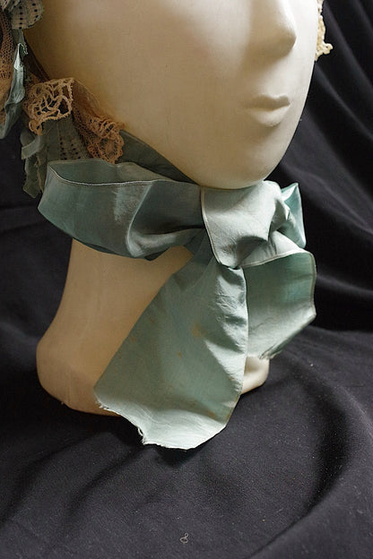 アンティークレース　dentelle antique　ボネ リボン付き .FR a l'epoque