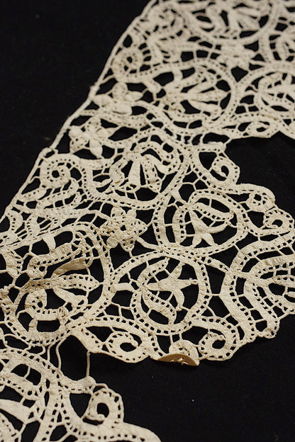 アンティークレース　dentelle antique　357cm 55cm .FR a l'epoque