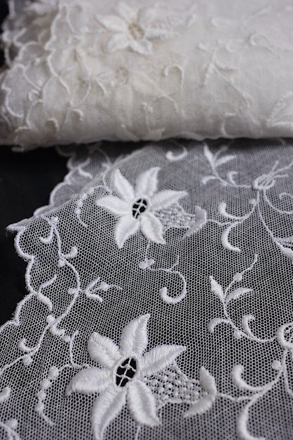 アンティークレース　dentelle antique　レース生地　613cm .FR a l'epoque