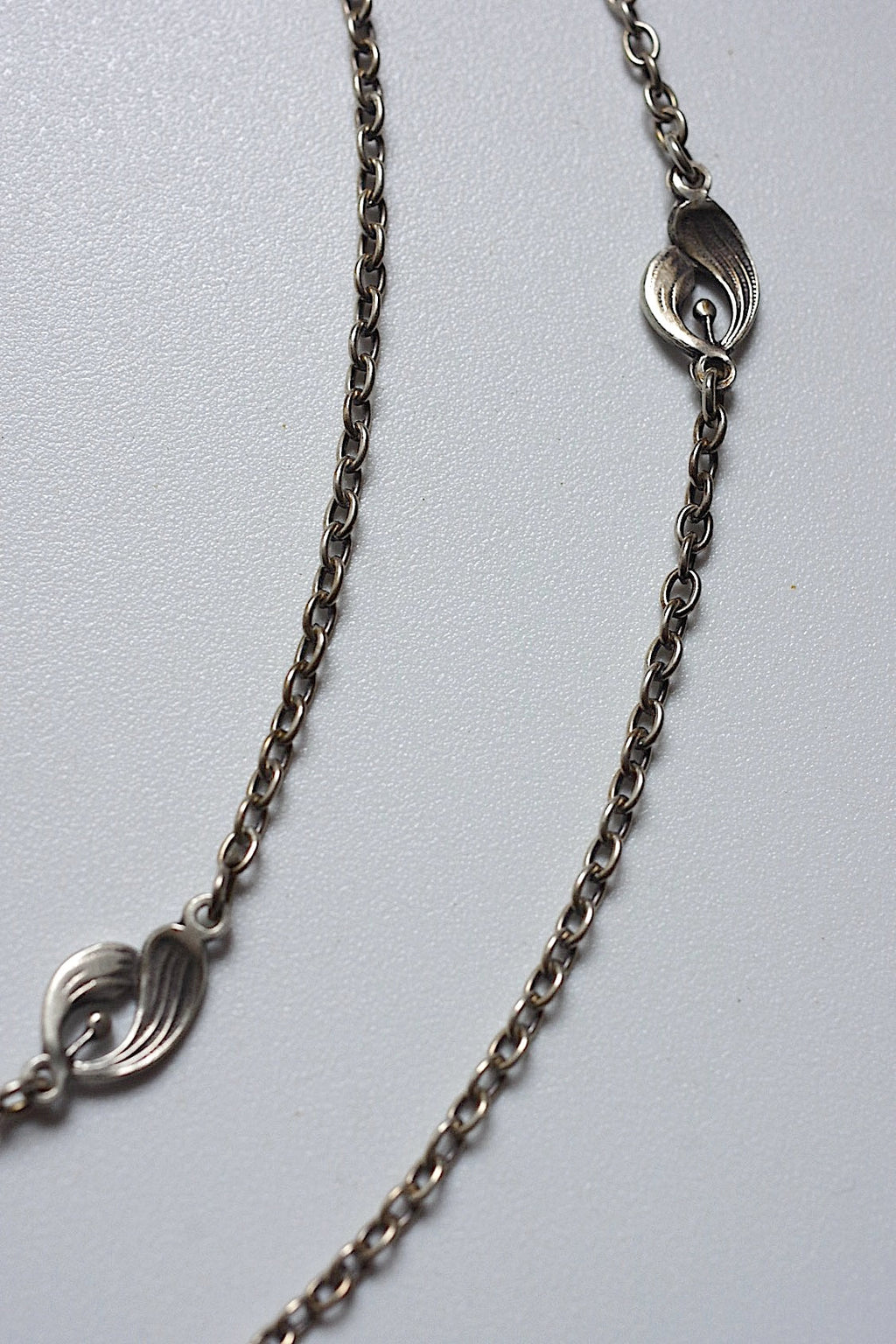 アンティークチェーンネックレス　collier amtique 宿木 .FR a l'epoque
