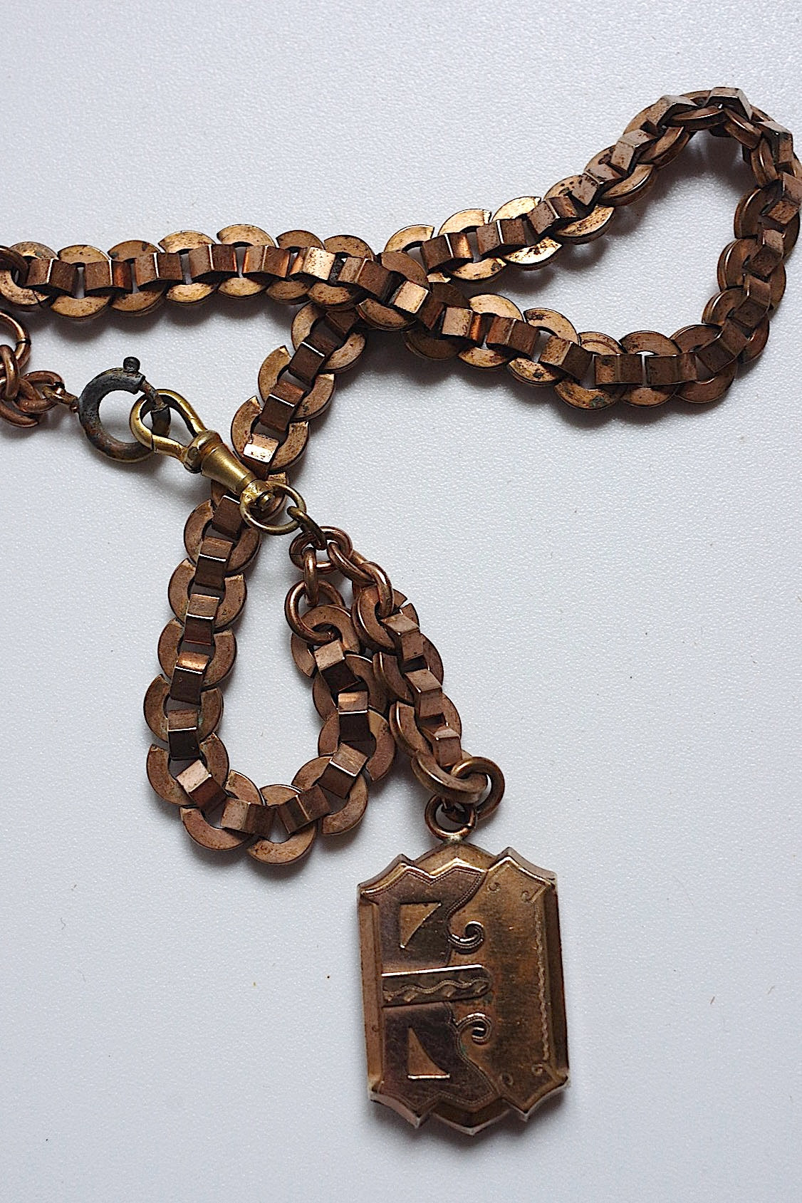 アンティークチェーン　antique chain .FR a l'epoque