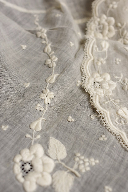 アンティークレース　dentelle antique plastron 刺繍 .FR a l'epoque