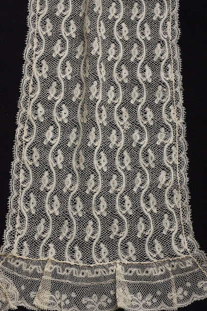 アンティークレース　dentelle antique レースハギレlot .FR a l'epoque