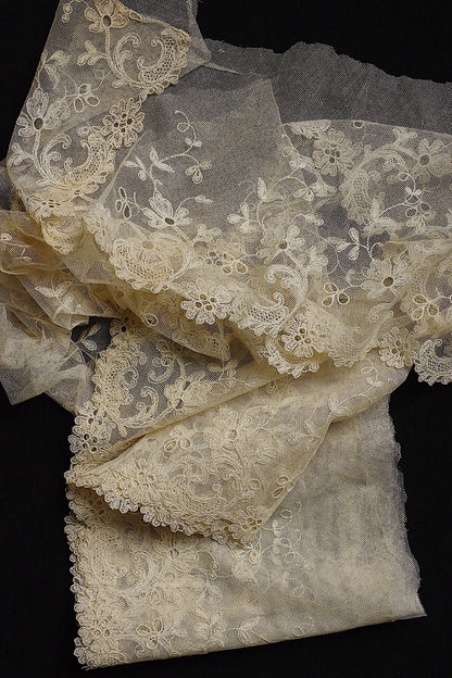 アンティークレース