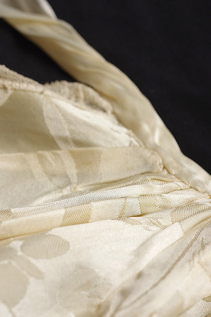 アンティークレース　dentelle antique　エプロン2つ .FR a l'epoque