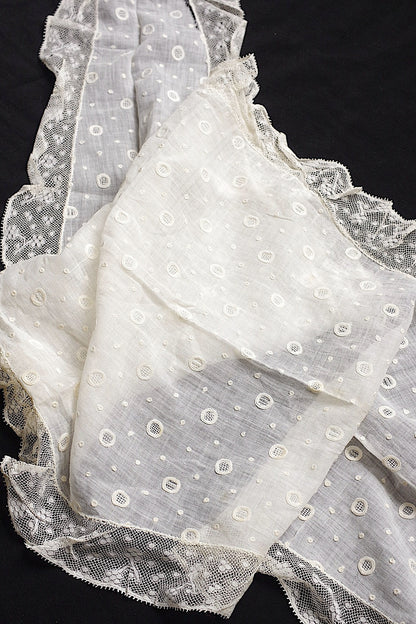 アンティークレース　dentelle antique　刺繍ショール .FR a l'epoque