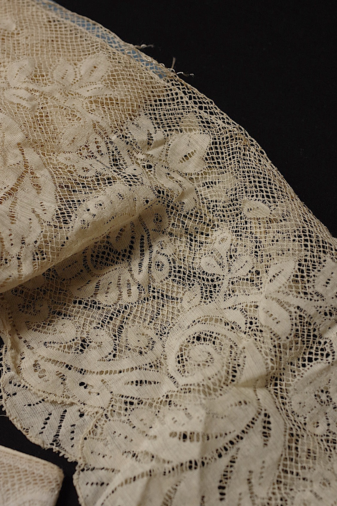 アンティークレース　dentelle antique　225cm 670cm .FR a l'epoque