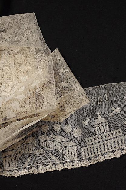 アンティークレース