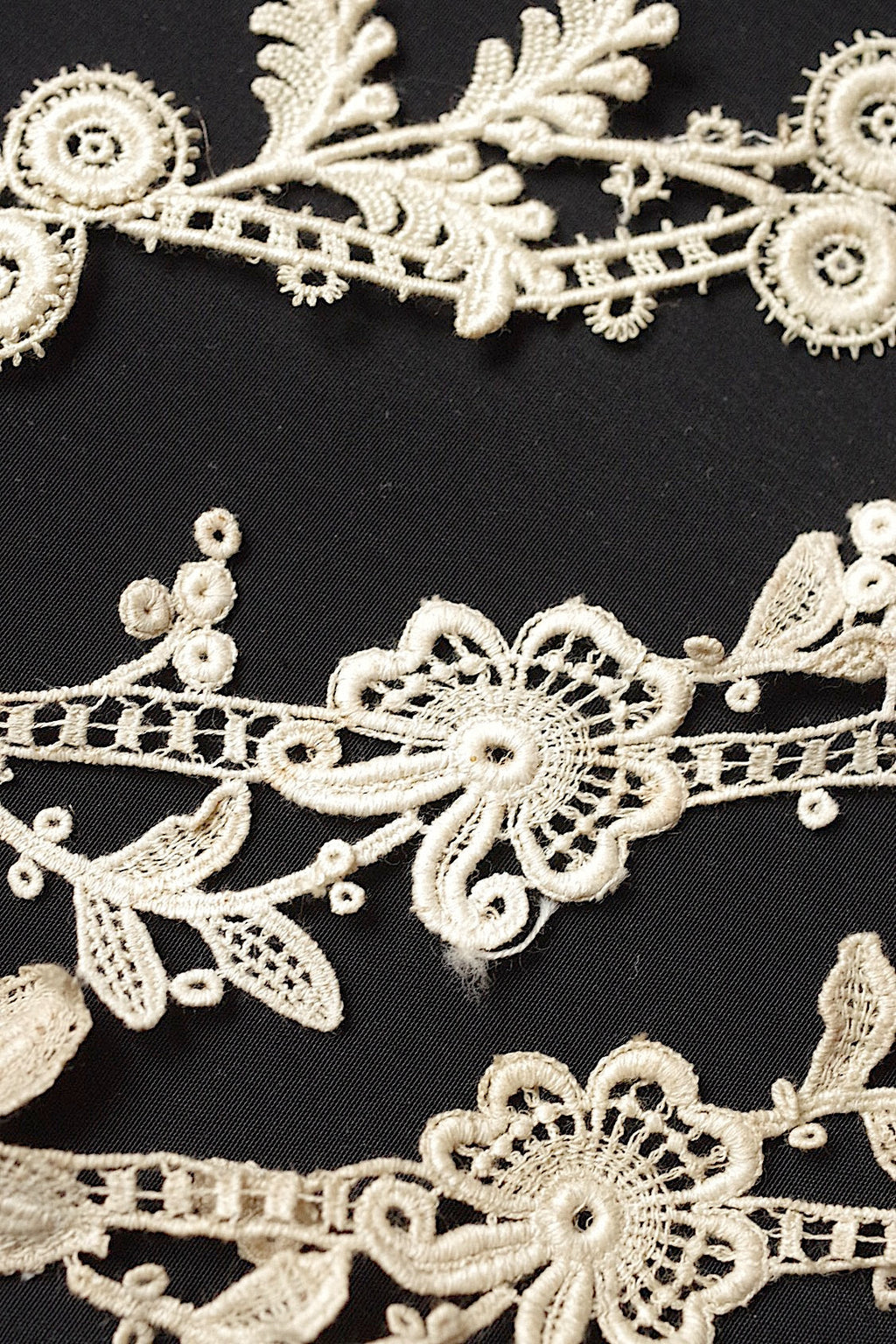 アンティークレース　dentelle antique　モチーフレースlots1 .FR a l'epoque