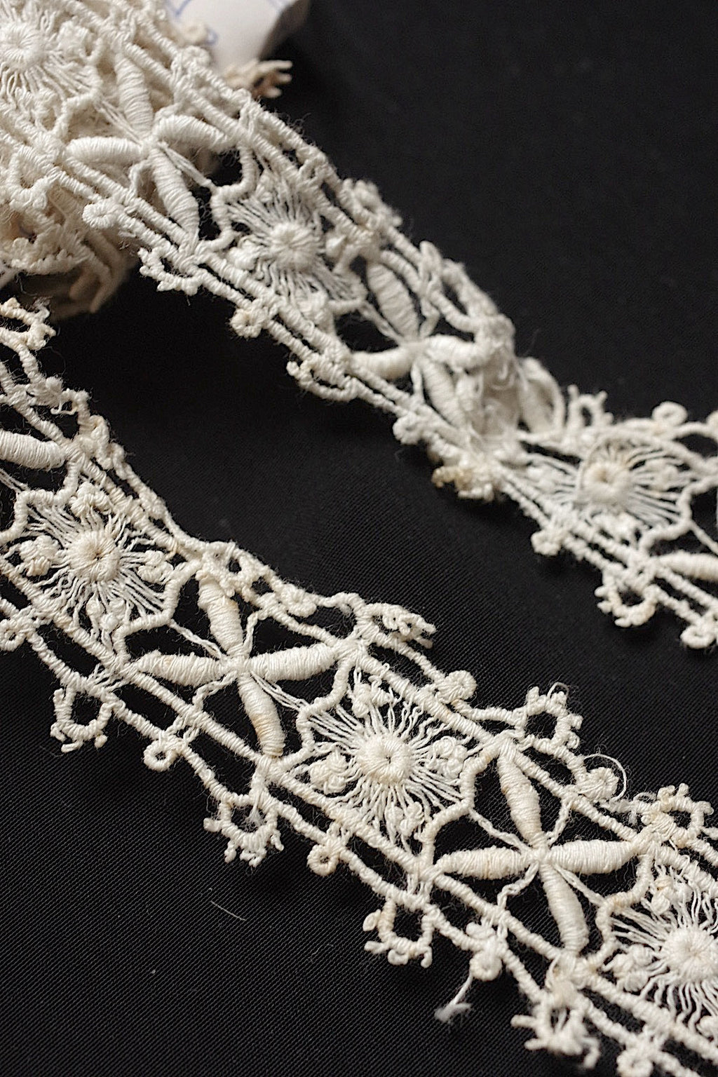 アンティークレース　dentelle antique　モチーフレースlots4 .FR a l'epoque