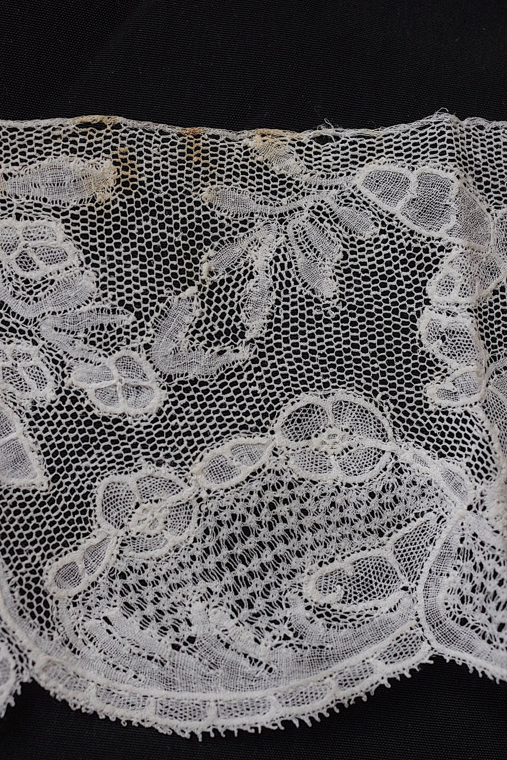 アンティークレース dentelle antique　204cm .FR a l'epoque