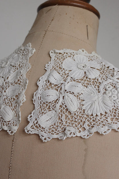 アンティークレース dentelle antique　クロシェ襟 .FR a l'epoque