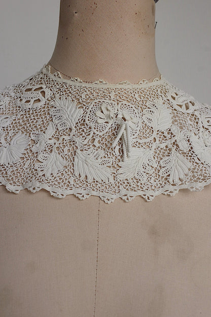 アンティークレース dentelle antique　クロシェ襟 .FR a l'epoque