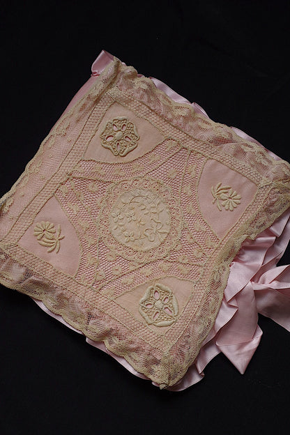 アンティークレース