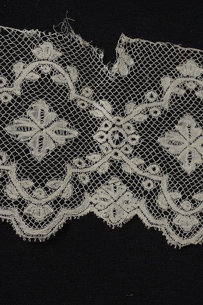 アンティークレース dentelle antique 　270cm .FR a l'epoque