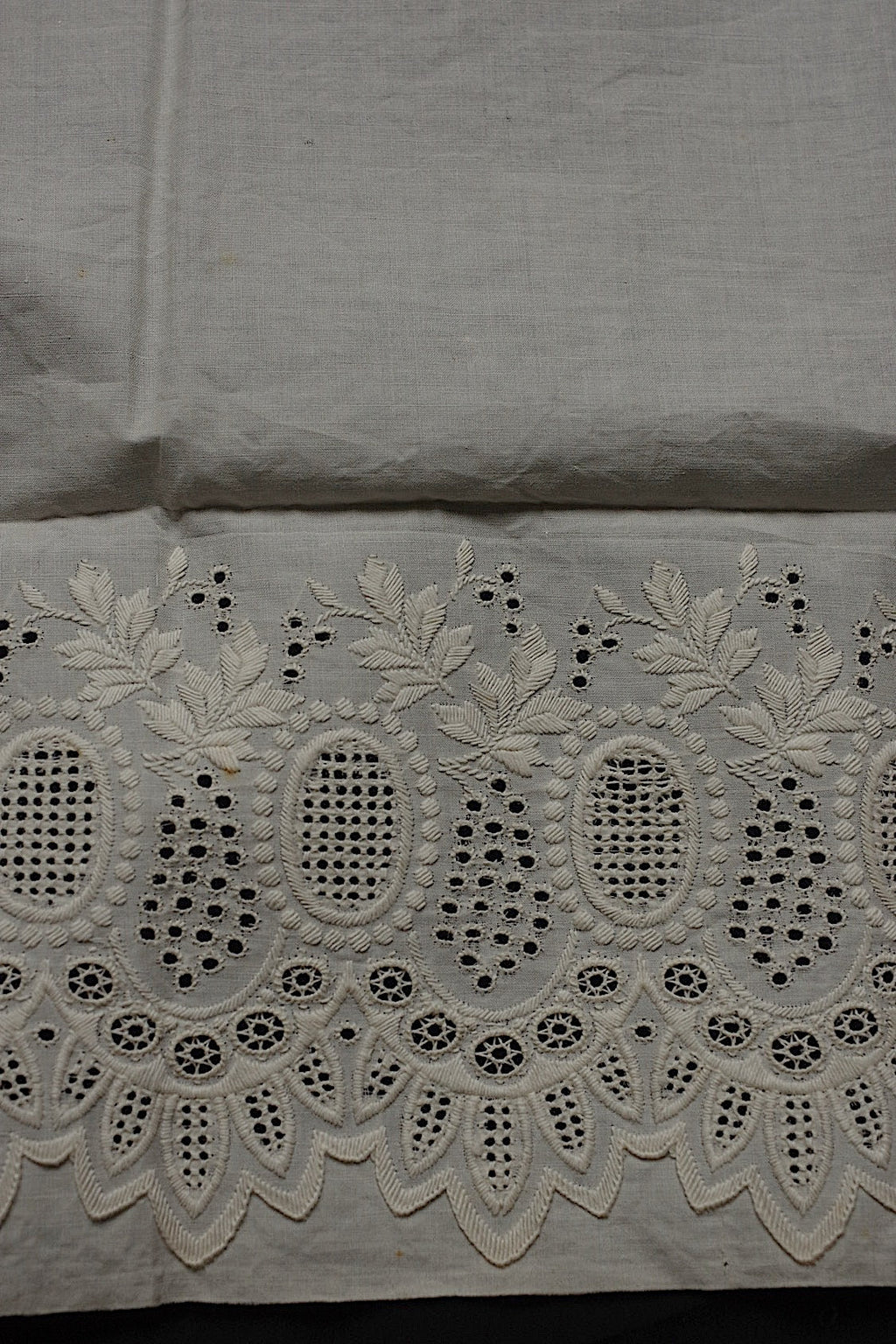 アンティークレース dentelle antique 　刺繍テープ .FR a l'epoque
