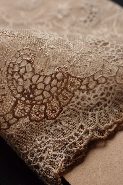 アンティークレース dentelle antique 　204cm＋190cm .FR a l'epoque