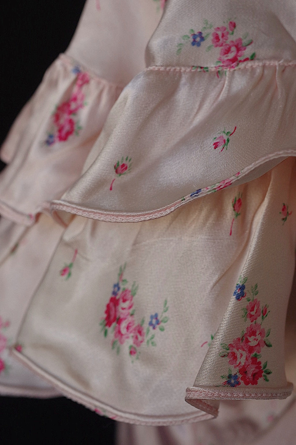 アンティークワンピース　vêtement antique 花柄 .FR a l'epoque