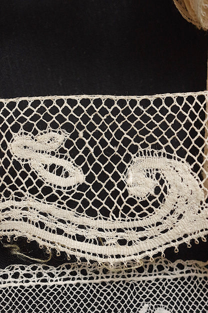 アンティークレース　dentelle antique　172cm　183cm 109cm .FR a l'epoque