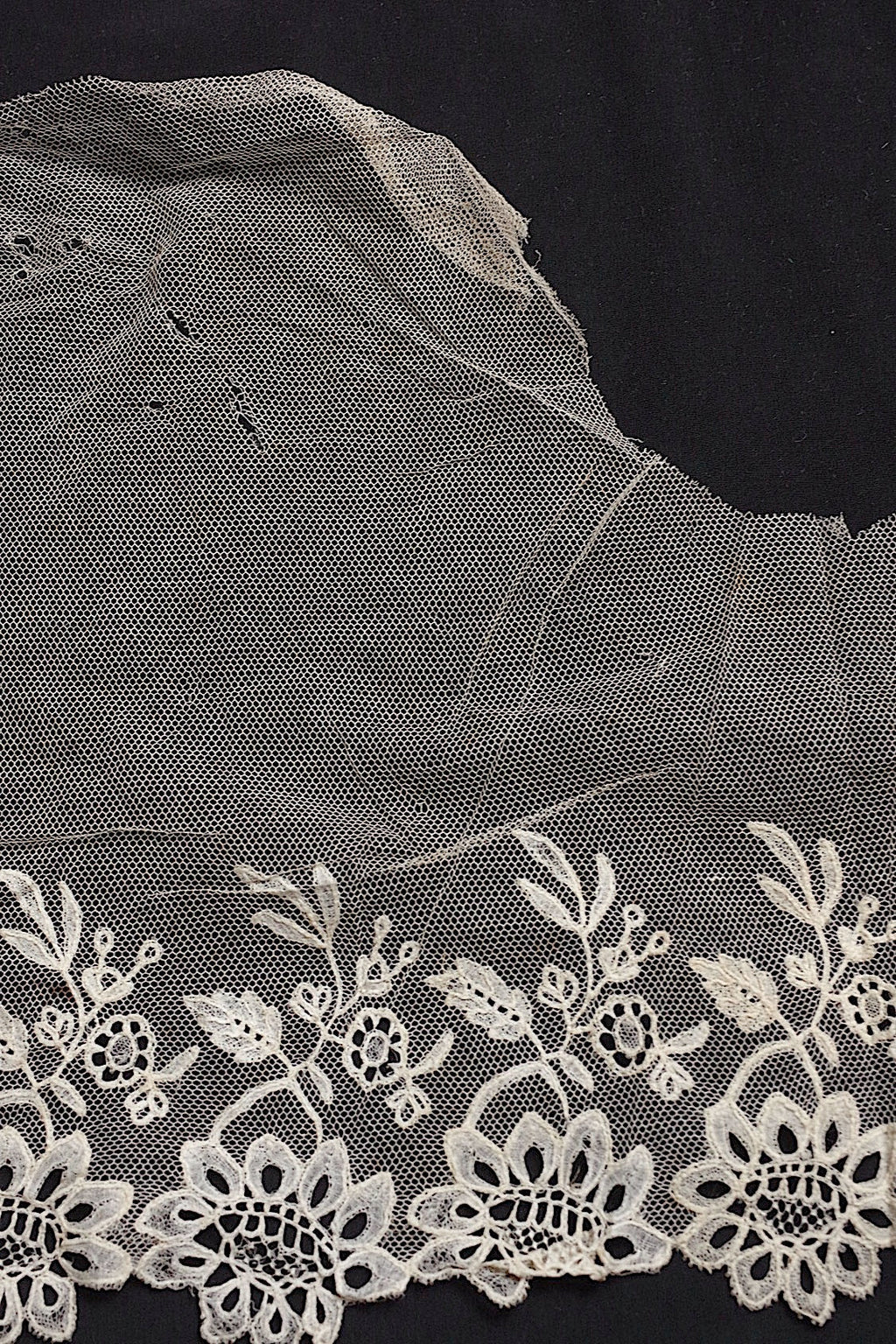 アンティークレース　dentelle antique　ハギレ＋ハンカチ .FR a l'epoque