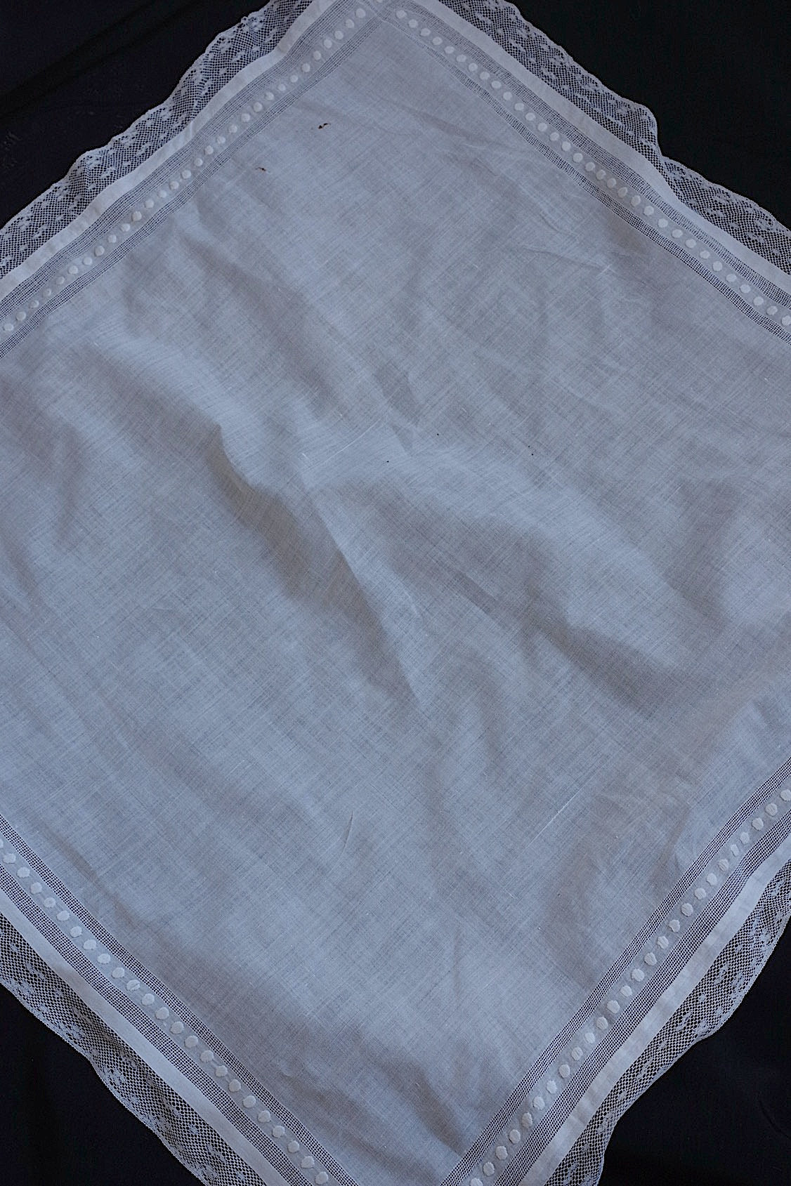 アンティーク刺繍ハンカチ　mouchoir antique4 .FR a l'epoque