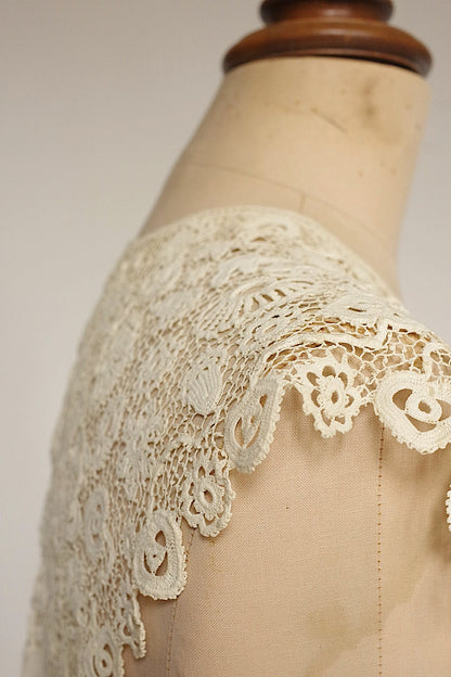 アンティークレース　dentelle antique  antique lace　クロシェ幅広襟 .FR a l'epoque