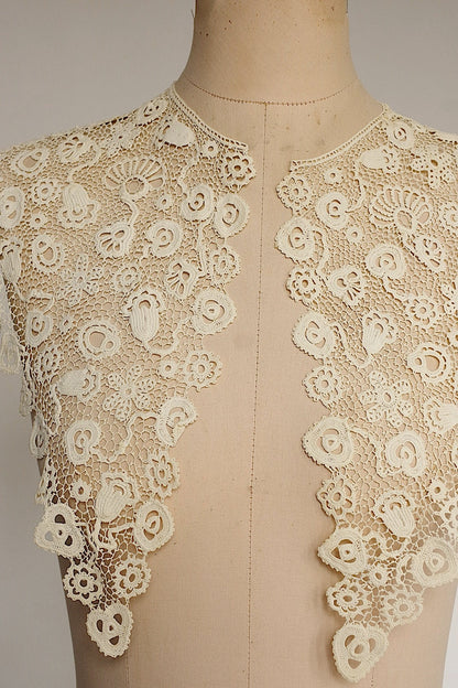 アンティークレース　dentelle antique  antique lace　クロシェ幅広襟 .FR a l'epoque