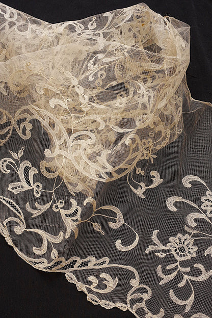 アンティークレース　antique dentelle　195cm .FR a l'epoque