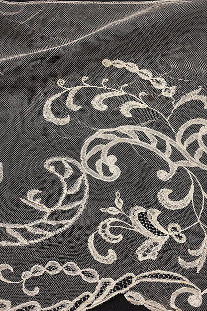 アンティークレース　antique dentelle　195cm .FR a l'epoque