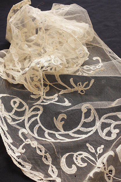 アンティークレース　antique dentelle　195cm .FR a l'epoque