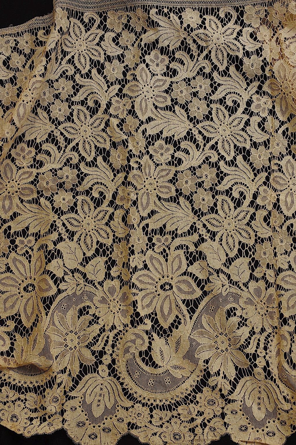 アンティークレース　dentelle antique 幅広 .FR a l'epoque