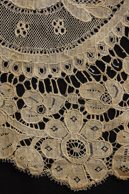 アンティークレース　dentelle antique 幅広 .FR a l'epoque