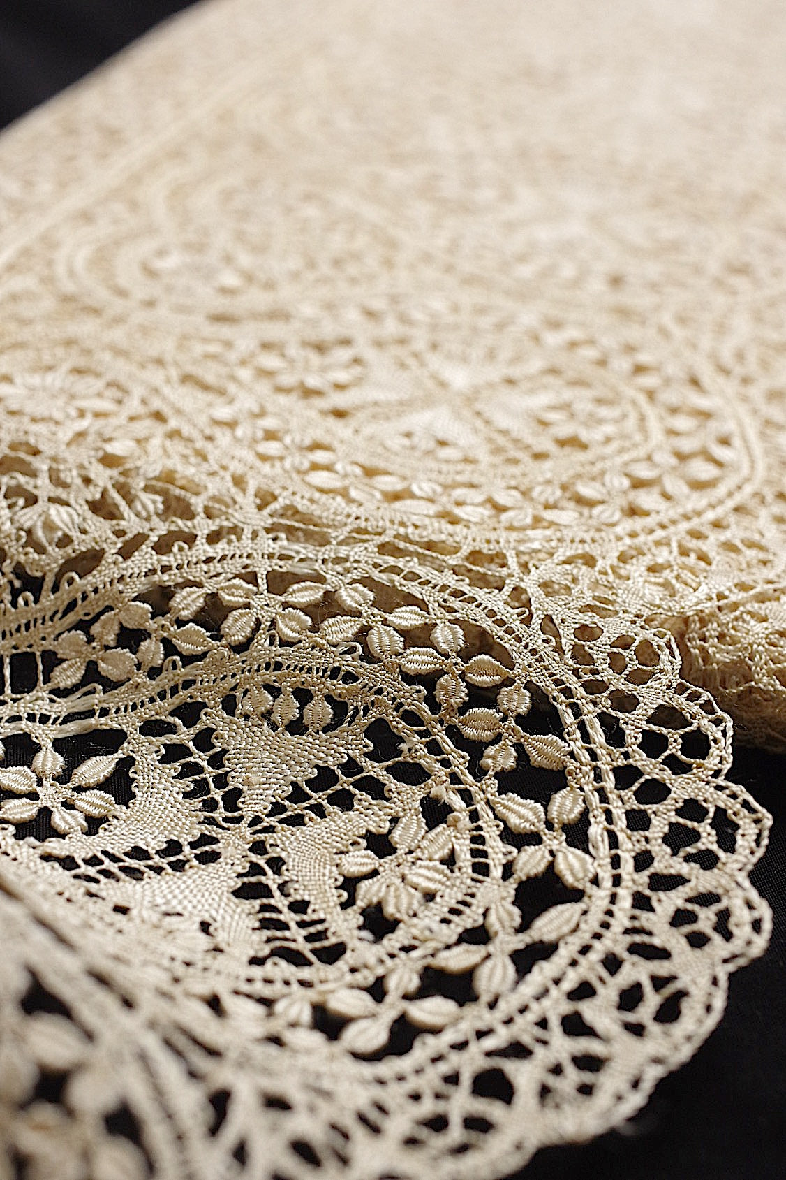 アンティークレース　dentelle antique lace マルタレース par 2m .FR a l'epoque