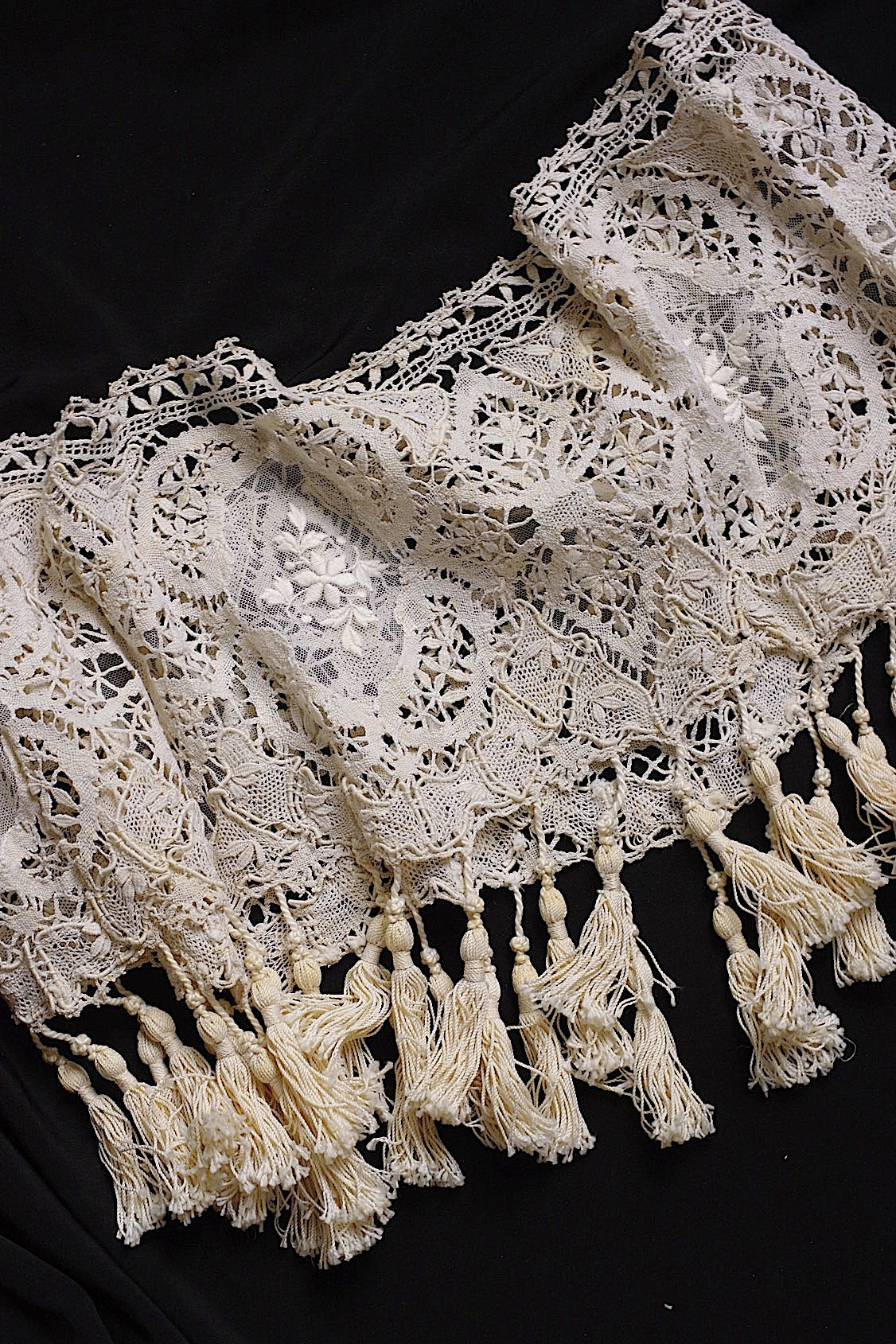 アンティークレース　dentelle antique lace　フリンジ .FR a l'epoque