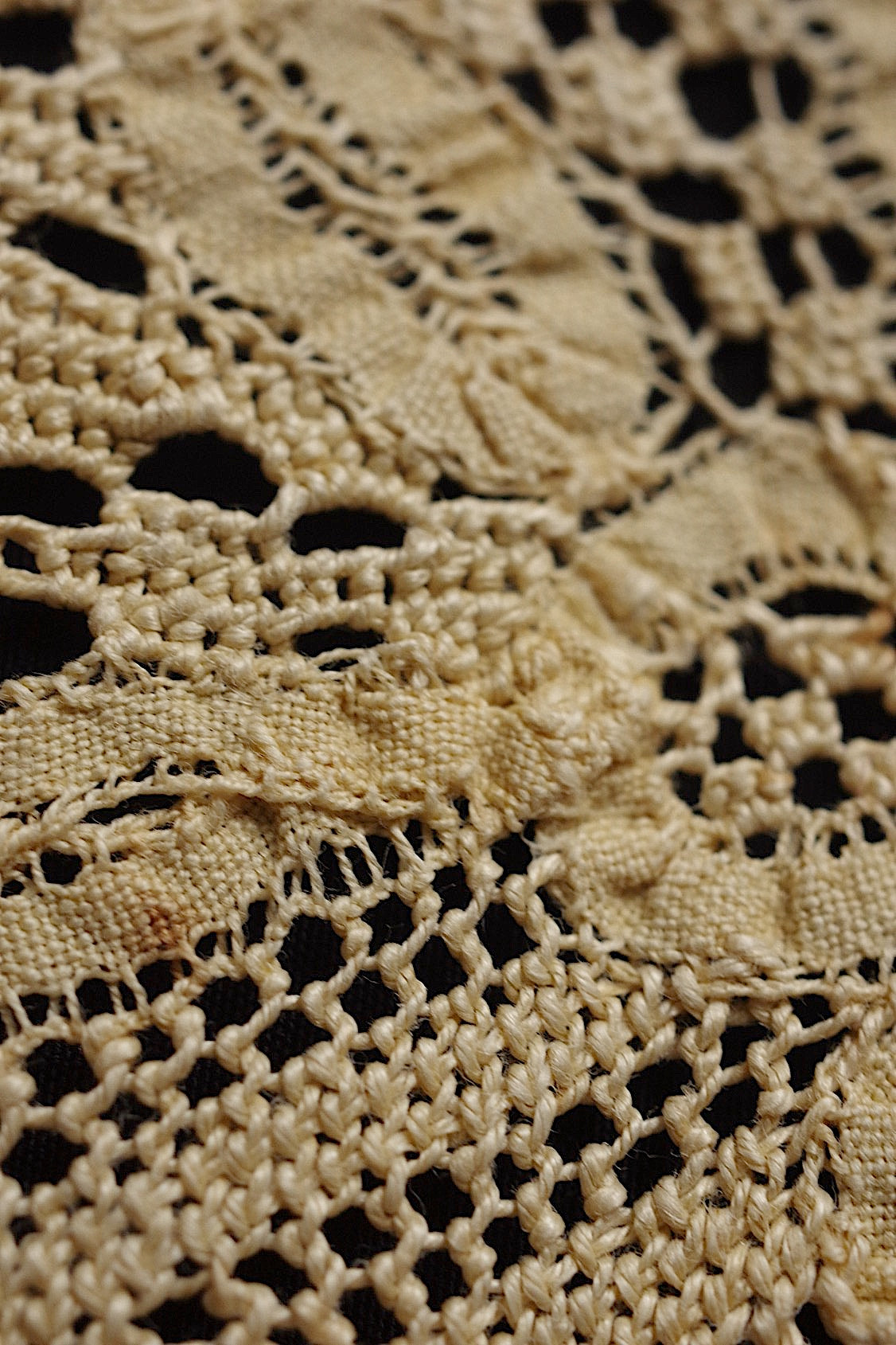 アンティークレース　dentelle antique lace　ブロードレース　135cm .FR a l'epoque