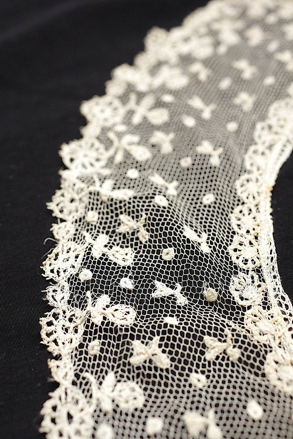 アンティークレース　antique dentelle ハギレlot　素材用 .FR a l'epoque