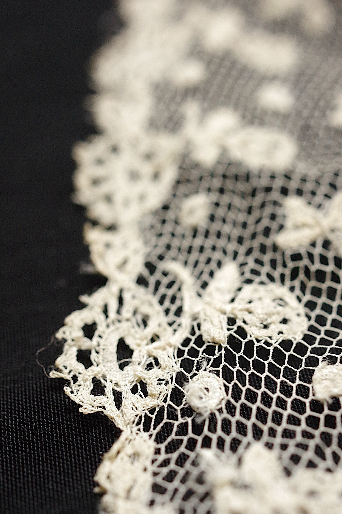 アンティークレース　antique dentelle ハギレlot　素材用 .FR a l'epoque