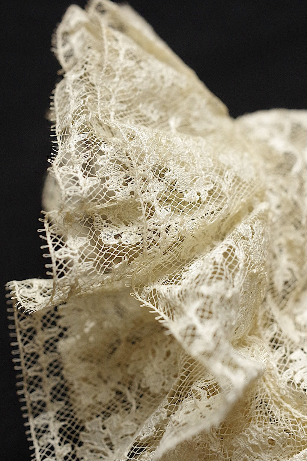 アンティークレース　antique dentelle ハギレlot　素材用 .FR a l'epoque