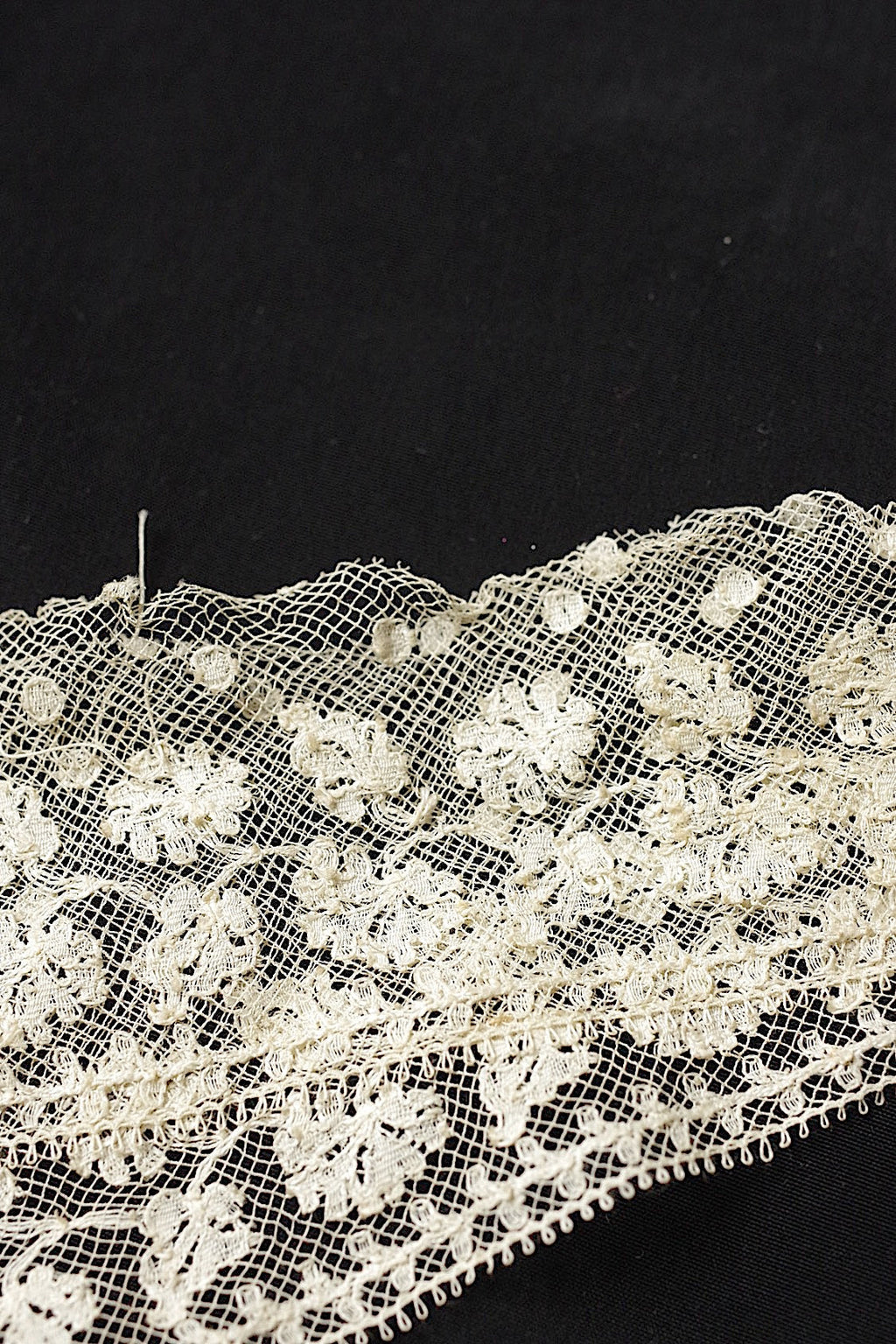 アンティークレース　antique dentelle ハギレlot　素材用 .FR a l'epoque