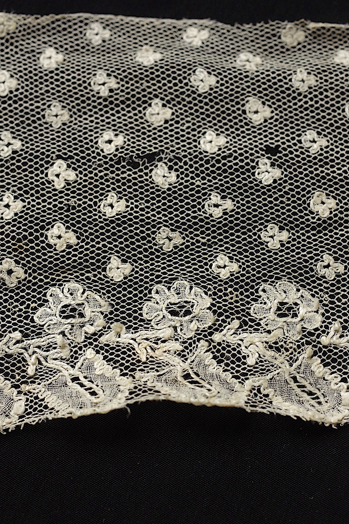 アンティークレース　antique dentelle 208cm .FR a l'epoque