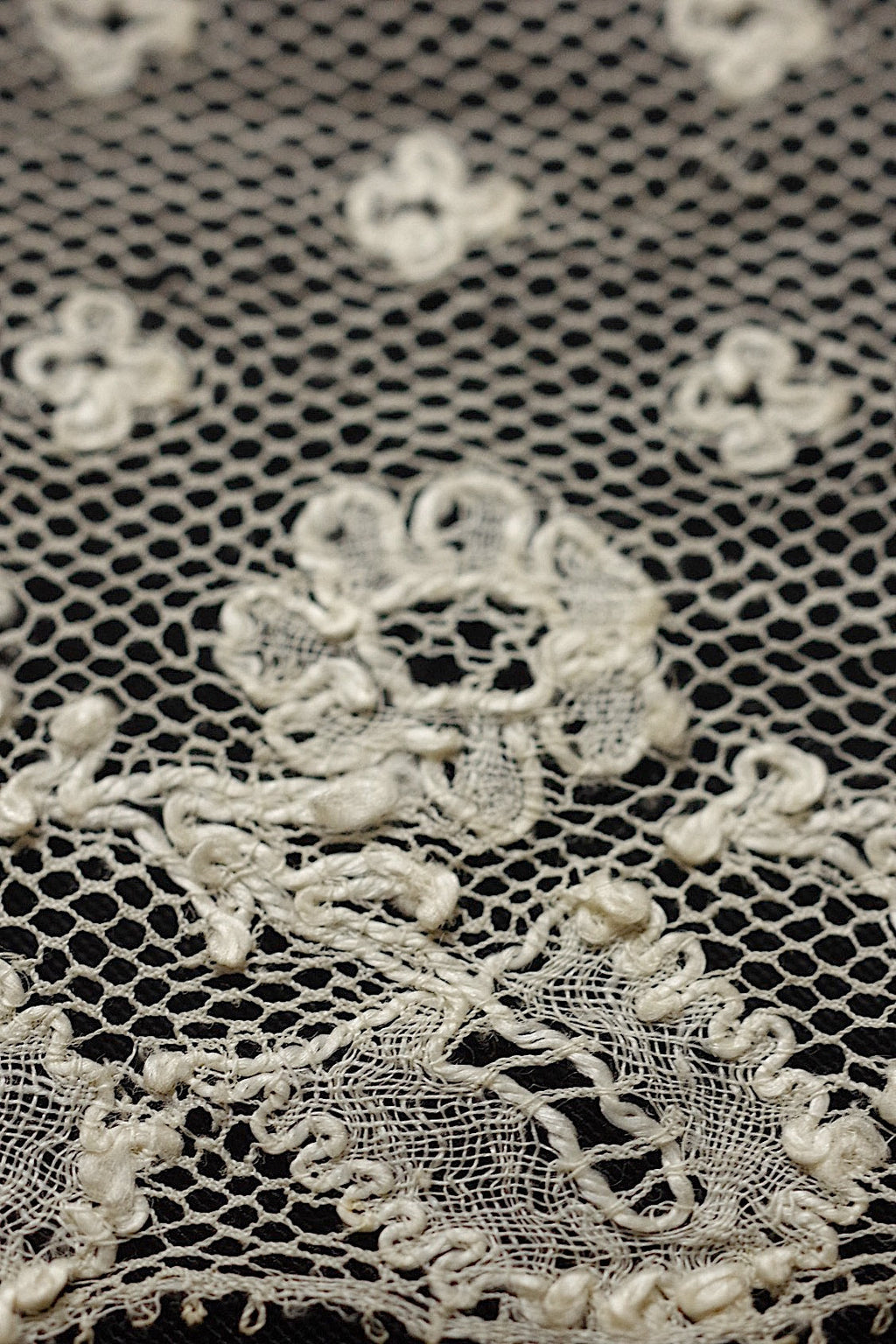 アンティークレース　antique dentelle 208cm .FR a l'epoque