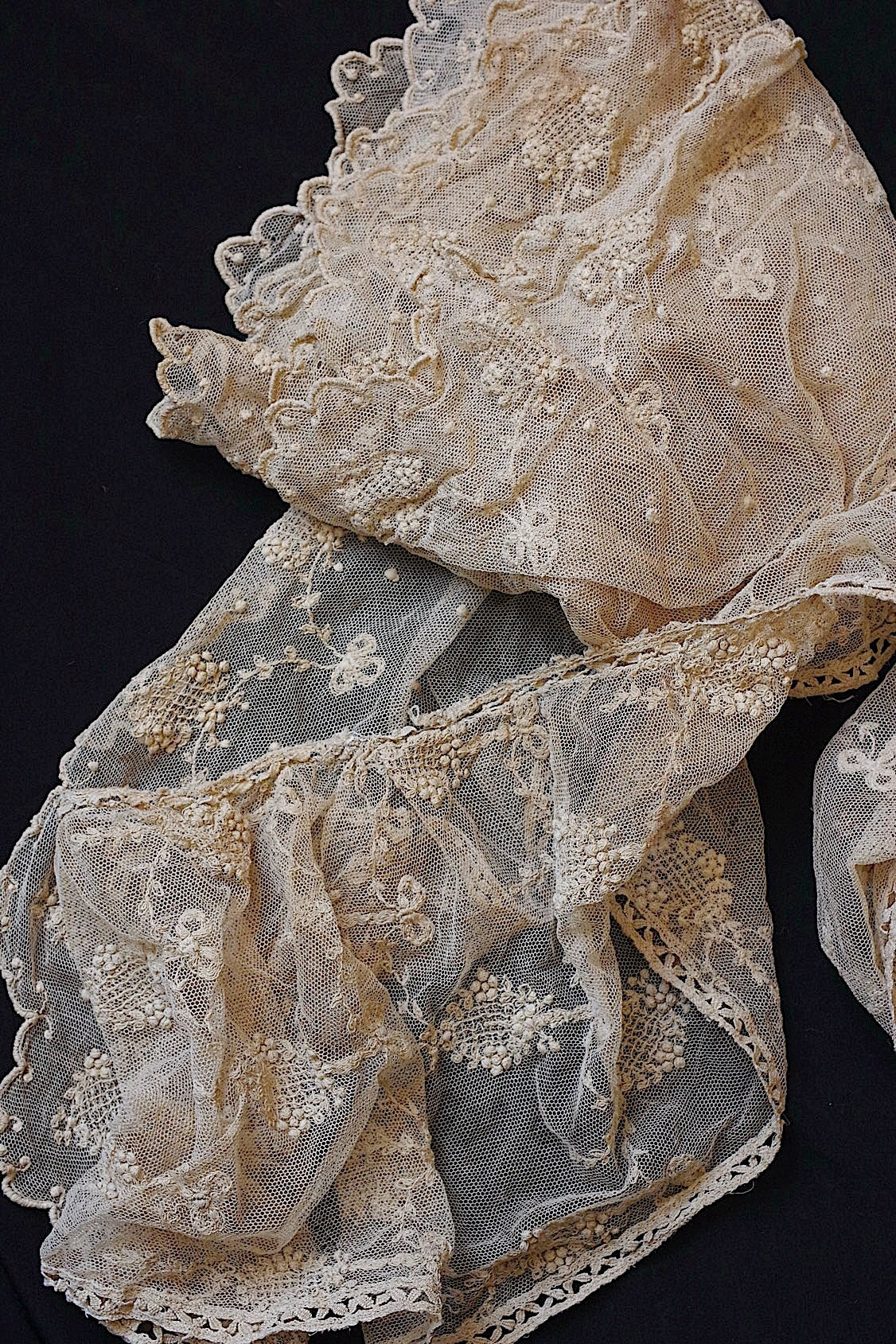 アンティークレース　antique dentelle 280cm .FR a l'epoque