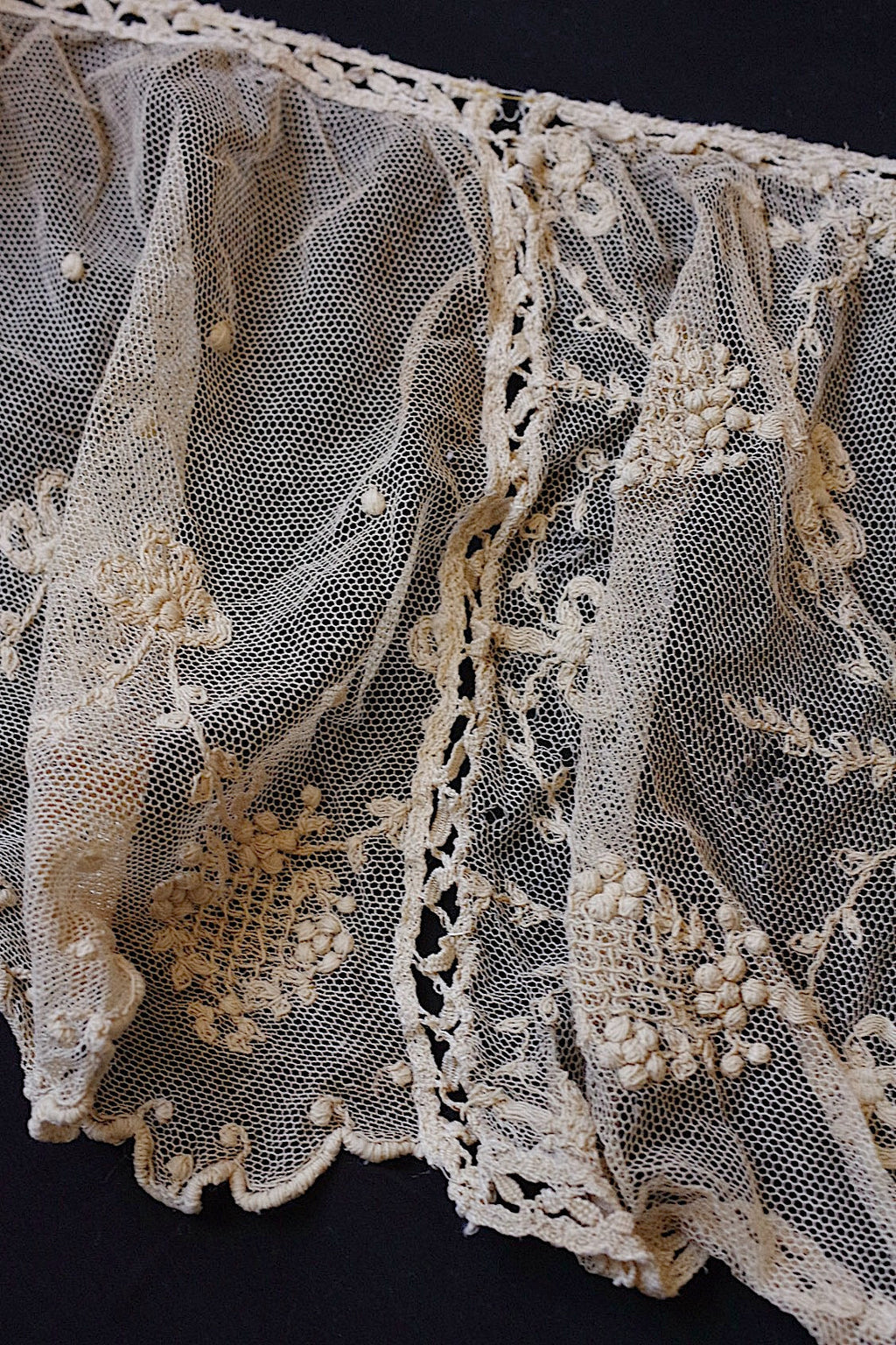 アンティークレース　antique dentelle 280cm .FR a l'epoque