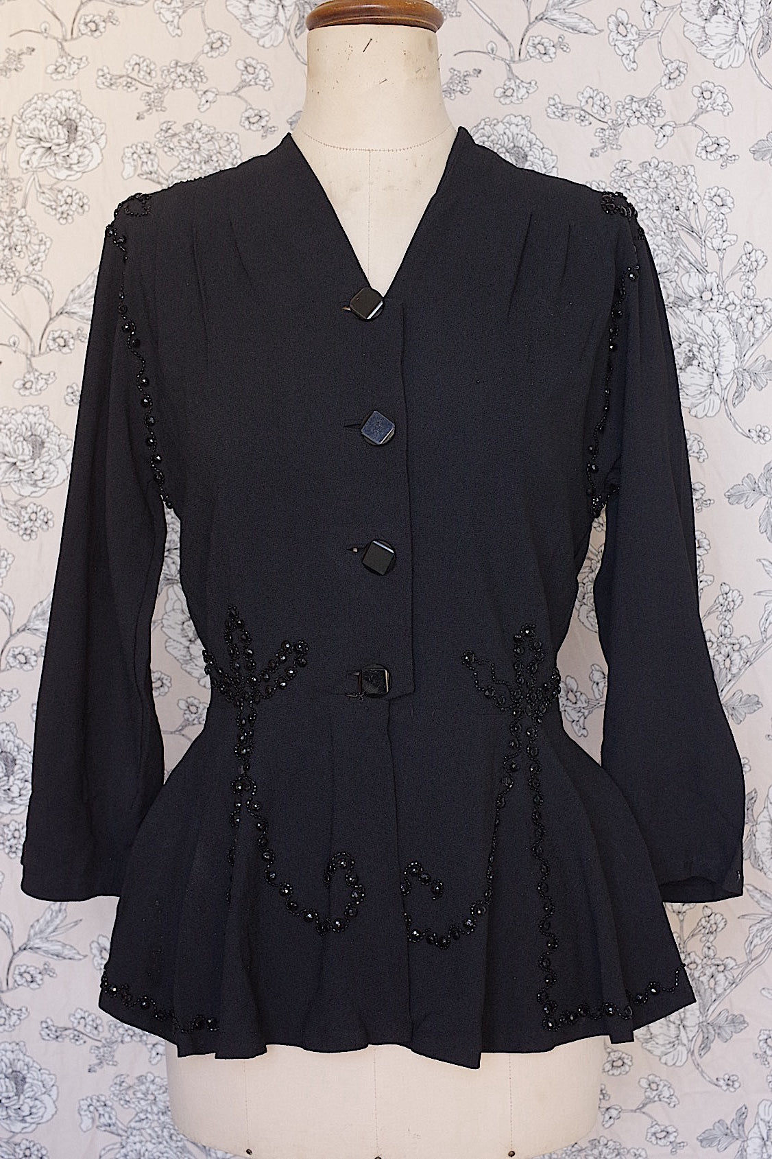 アンティークジャケット　vêtement antique black jacket .FR a l'epoque